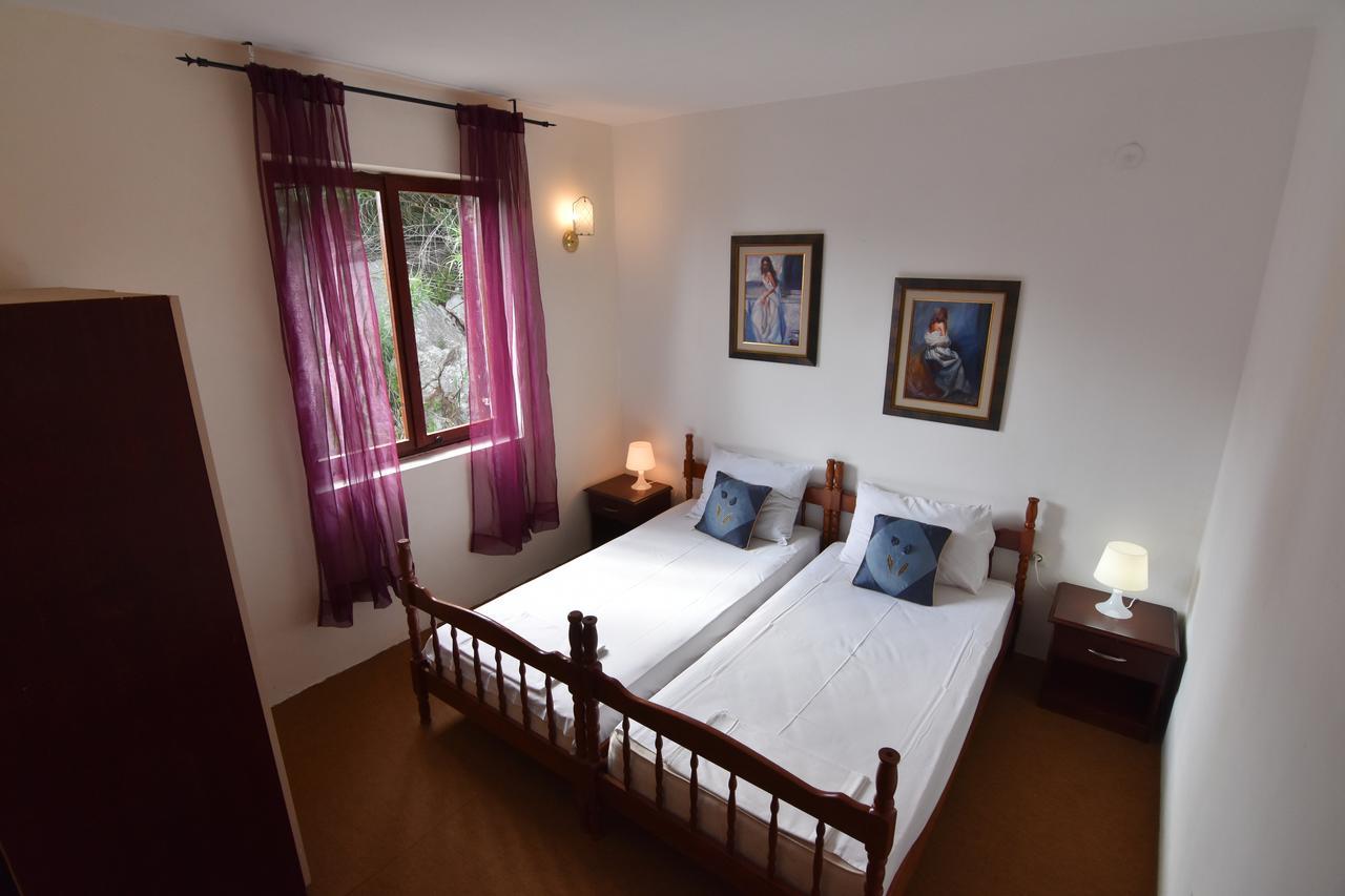 Ferienwohnung Vuko I Magdalena Midzor Petrovac na moru Exterior foto