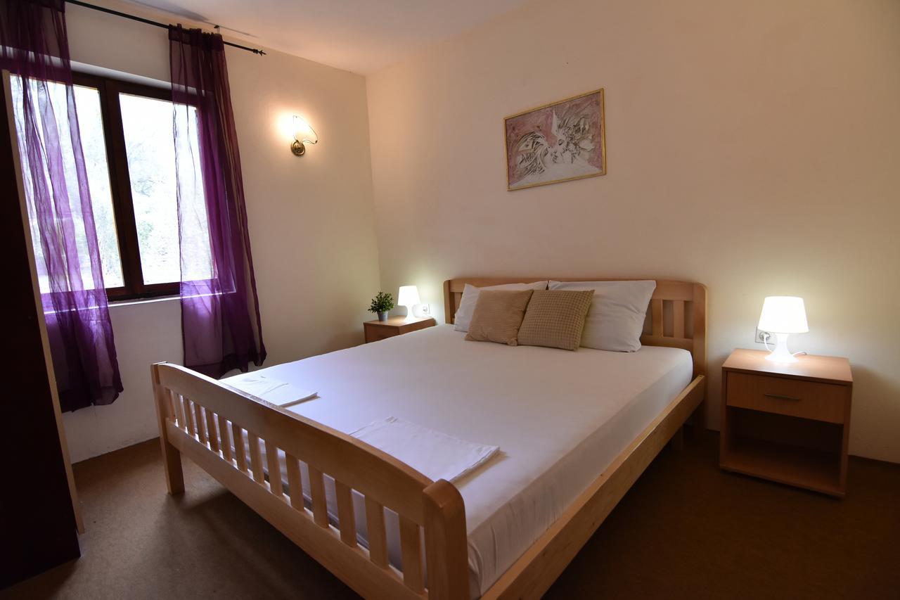 Ferienwohnung Vuko I Magdalena Midzor Petrovac na moru Exterior foto